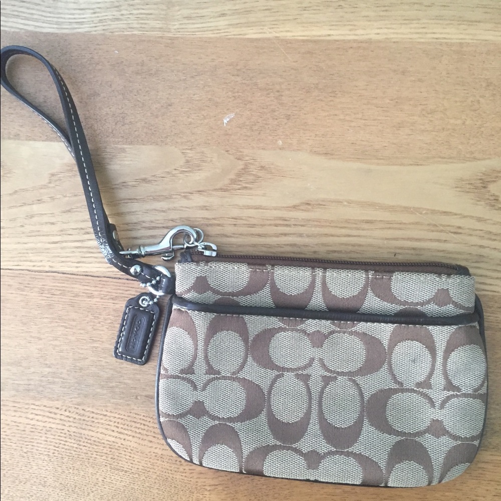 coach wristlet, classic "C" design&leather details
